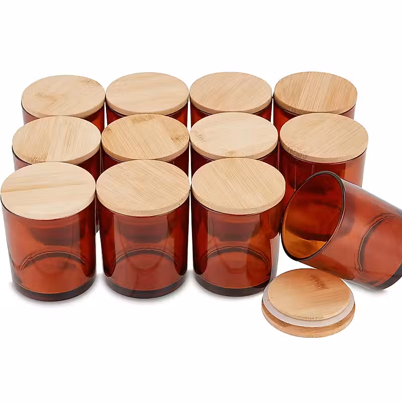 six pots en verre avec couvercles en bois et couvercles